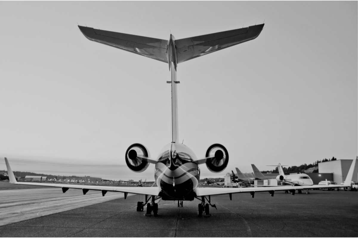 Airport / Private FBO